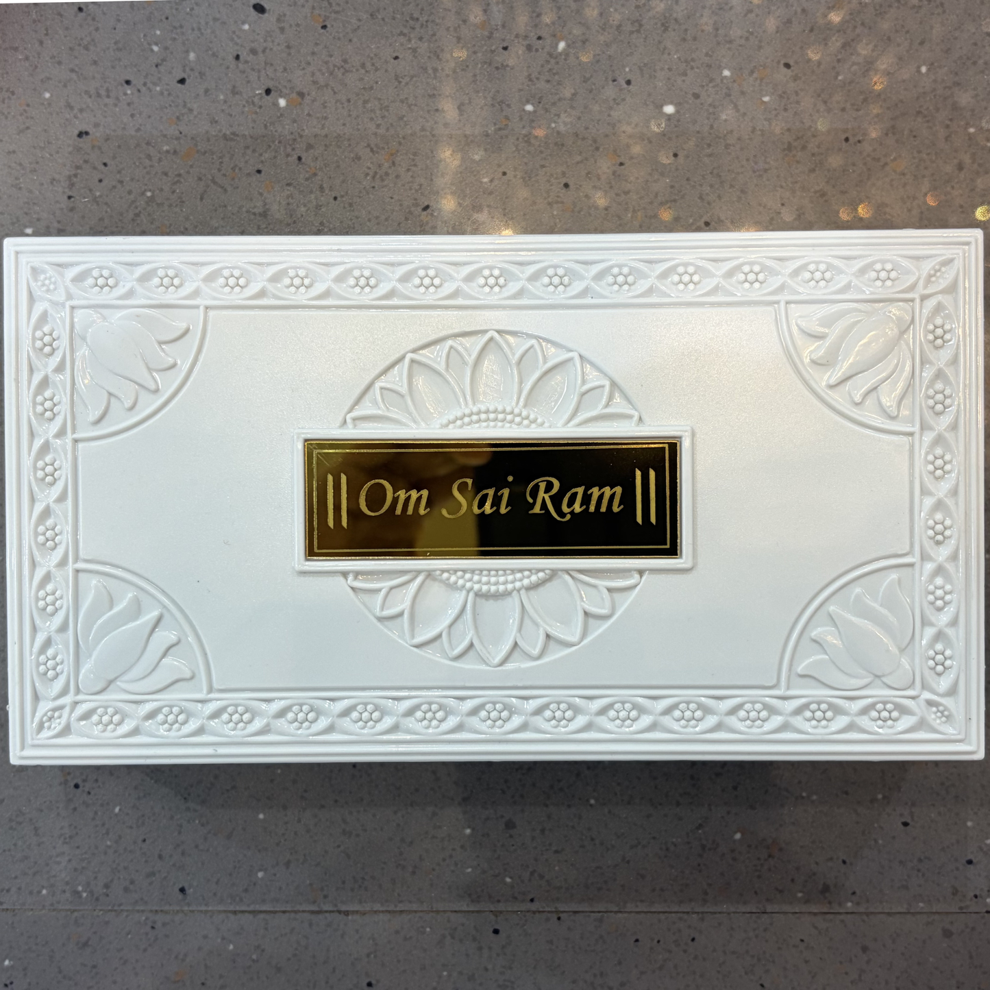 Sai Baba Samadhi Box – Large White Portable Darshan (8.5 x 4.5 Inch)
