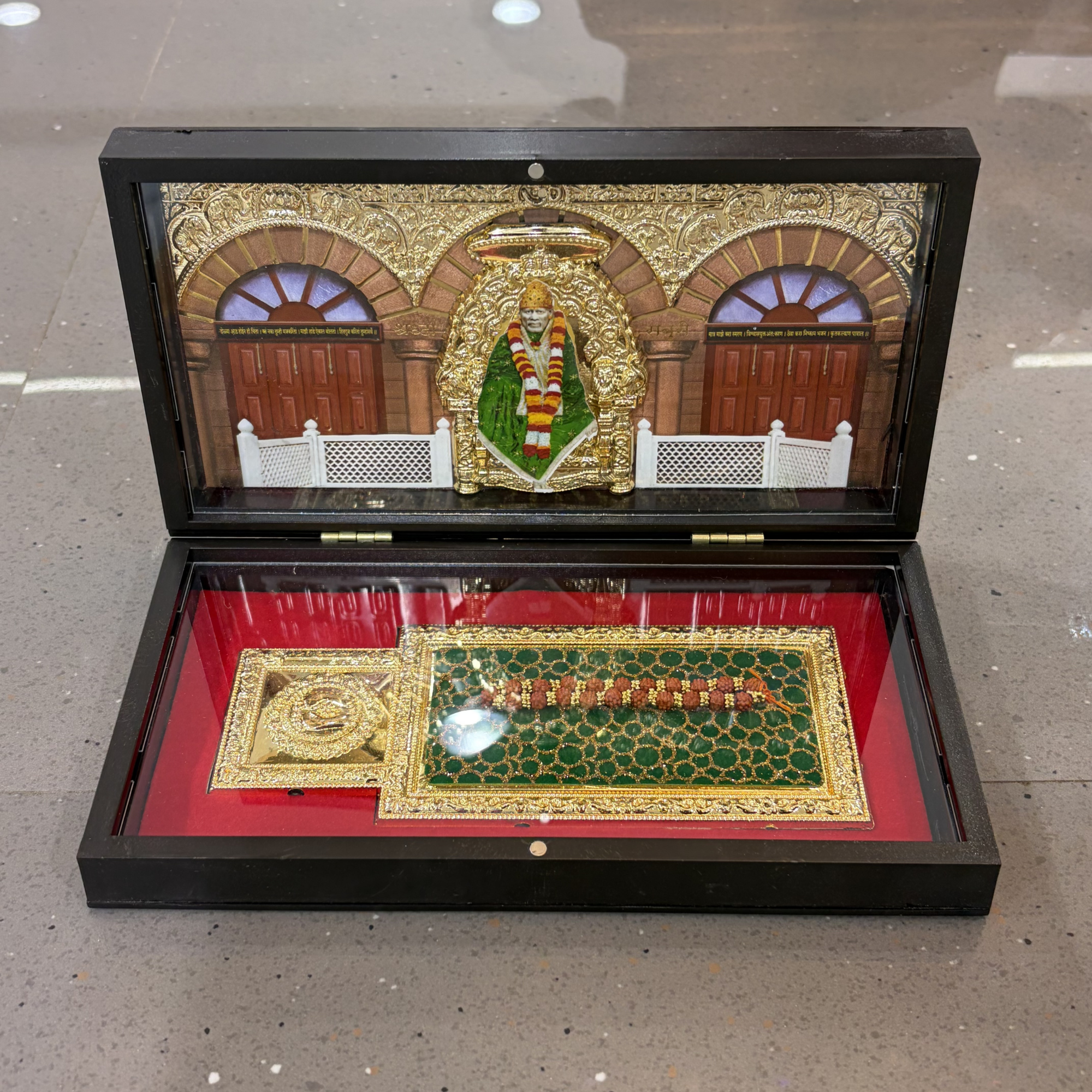 Sai Baba Samadhi Box – Large Brown Portable Darshan (8.5 x 4.5 Inch)