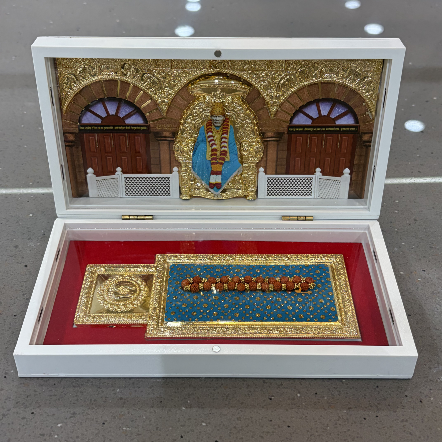 Sai Baba Samadhi Box – Large White Portable Darshan (8.5 x 4.5 Inch)