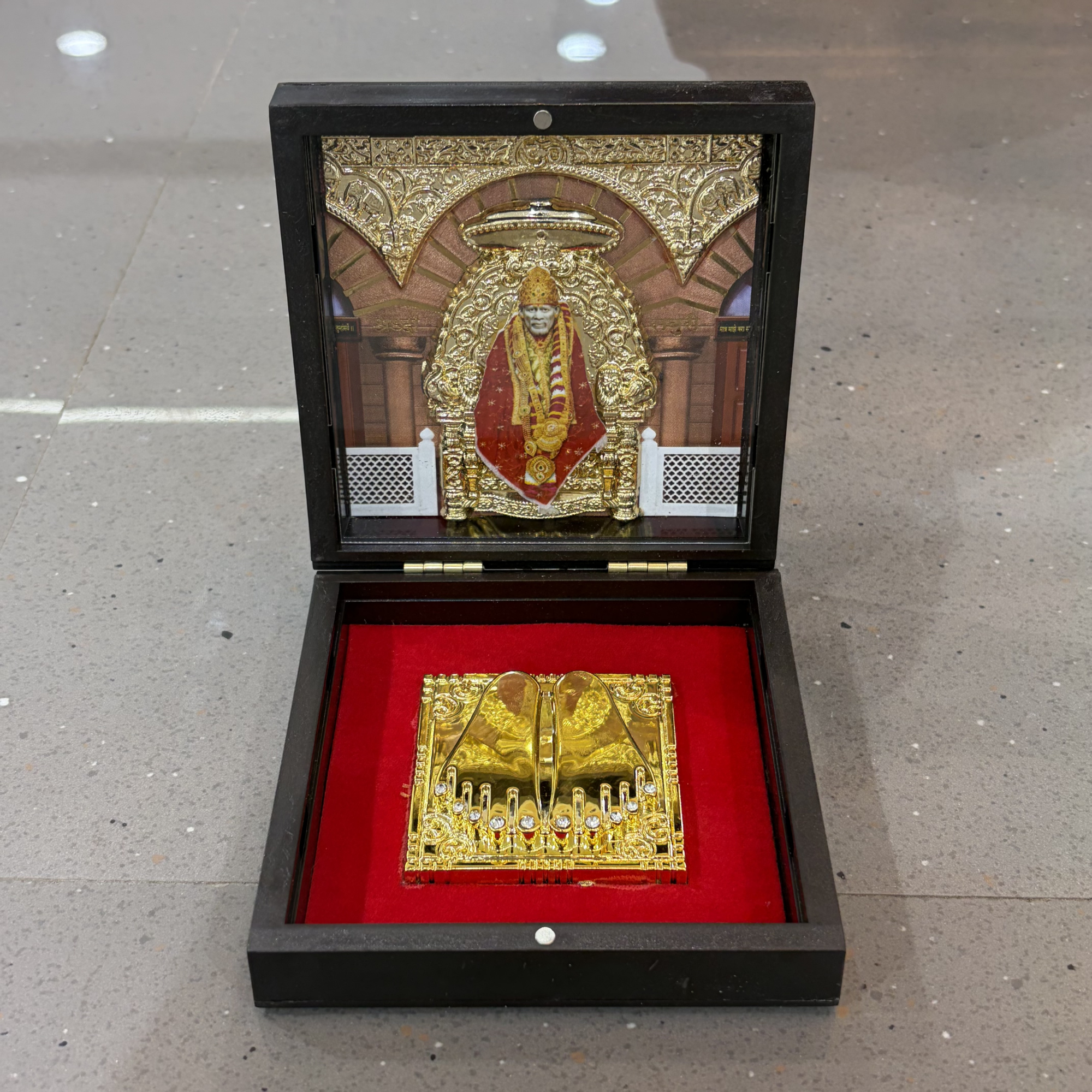 Sai Baba Charan Box – Medium Brown Portable Darshan (4.5 x 4.5 Inch)